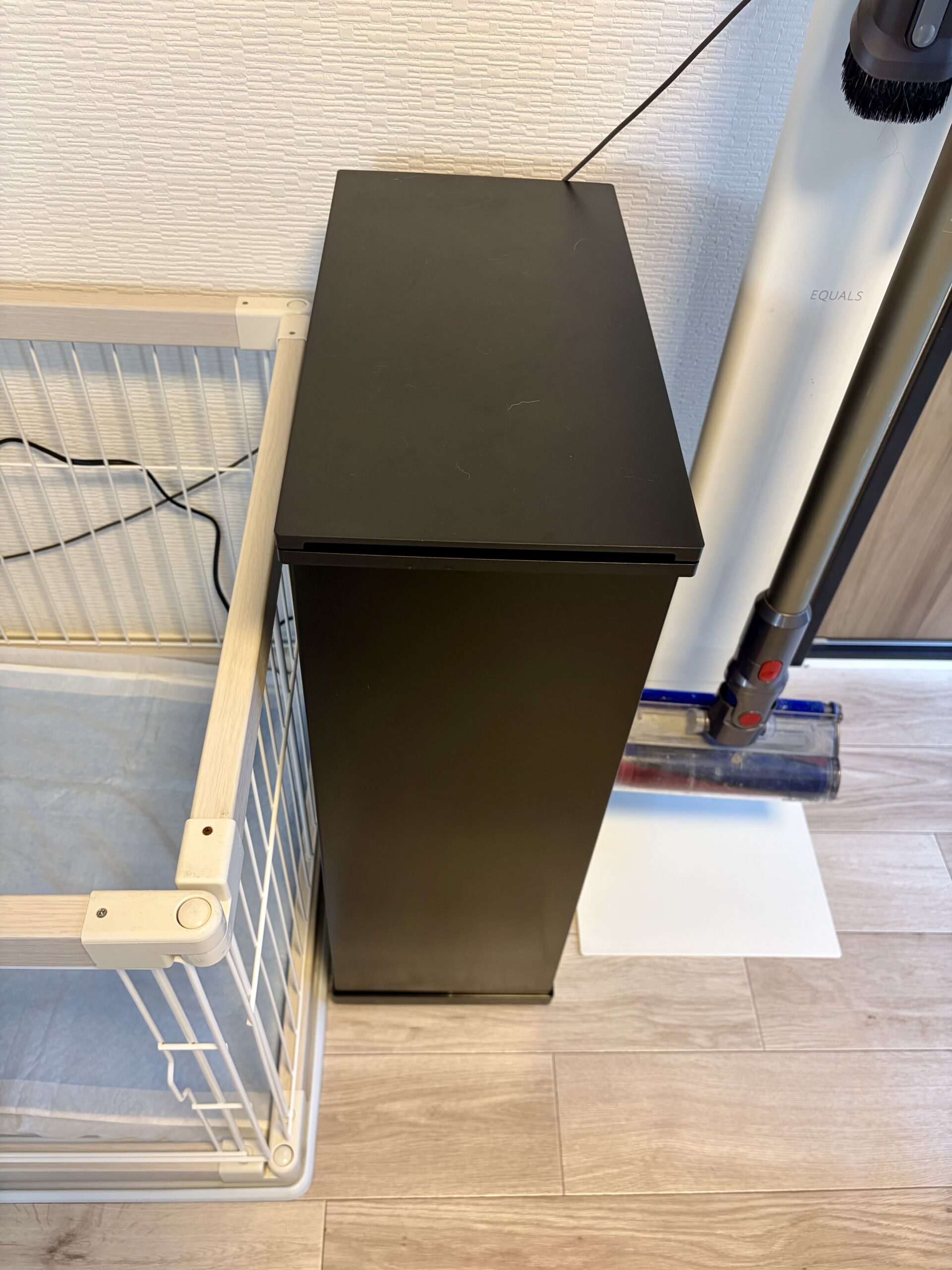 クリーンボックスをケージ横に設置